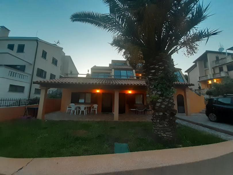 Apartmani Delas Pjescana Uvala Exterior foto